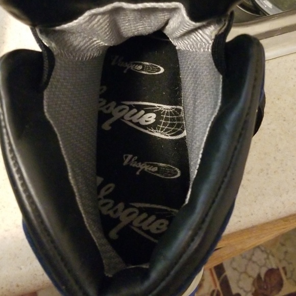 Vasque boots - Picture 2 of 3